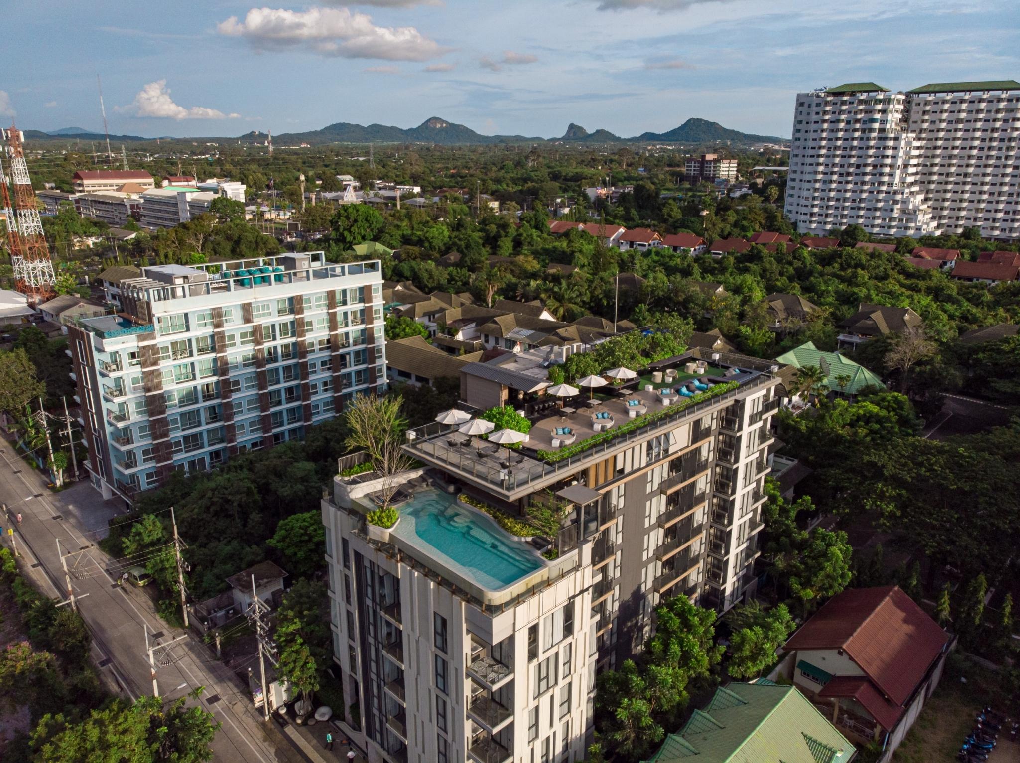 Cross Vibe Pattaya Seaphere Na Chom Thian Exterior foto