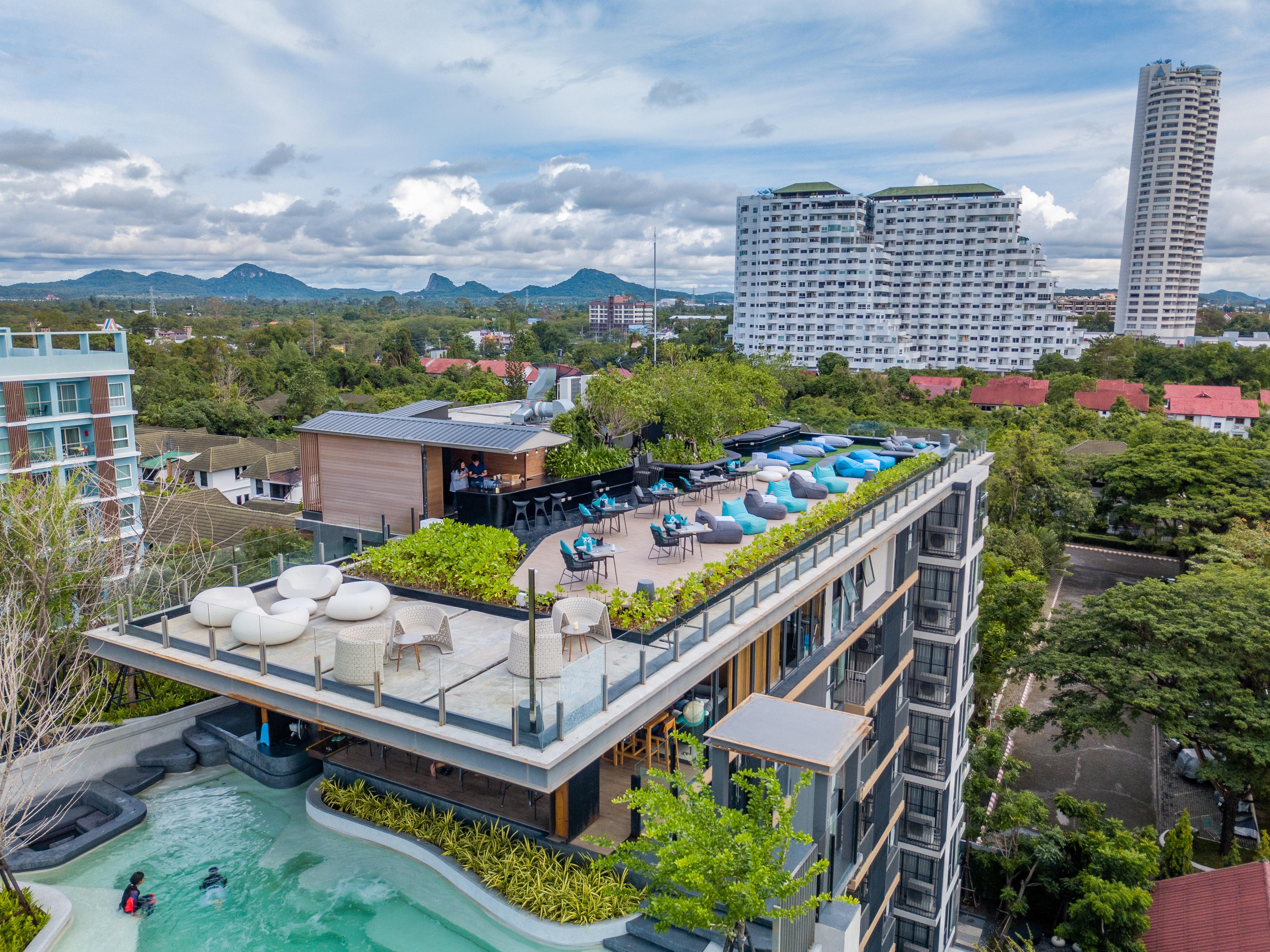 Cross Vibe Pattaya Seaphere Na Chom Thian Exterior foto